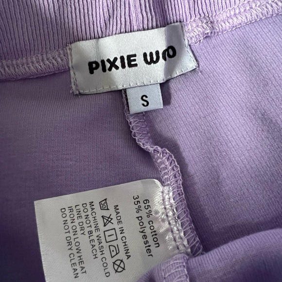 Short Pixie-Woo - Picture 3 of 3